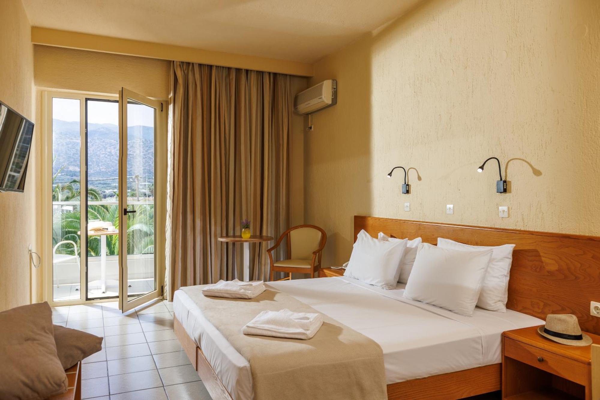 Malia Bay Beach Hotel & Bungalows Екстериор снимка