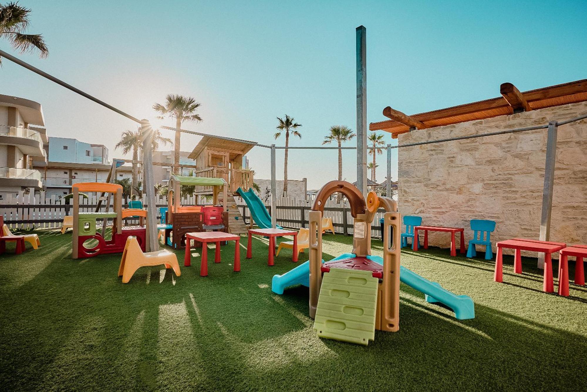 Malia Bay Beach Hotel & Bungalows Екстериор снимка